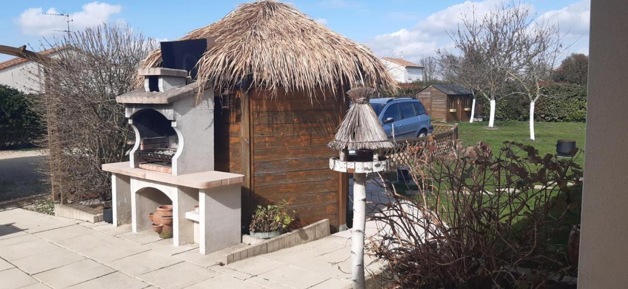 Agapanthe Villa Saint-Georges-les-Baillargeaux ภายนอก รูปภาพ