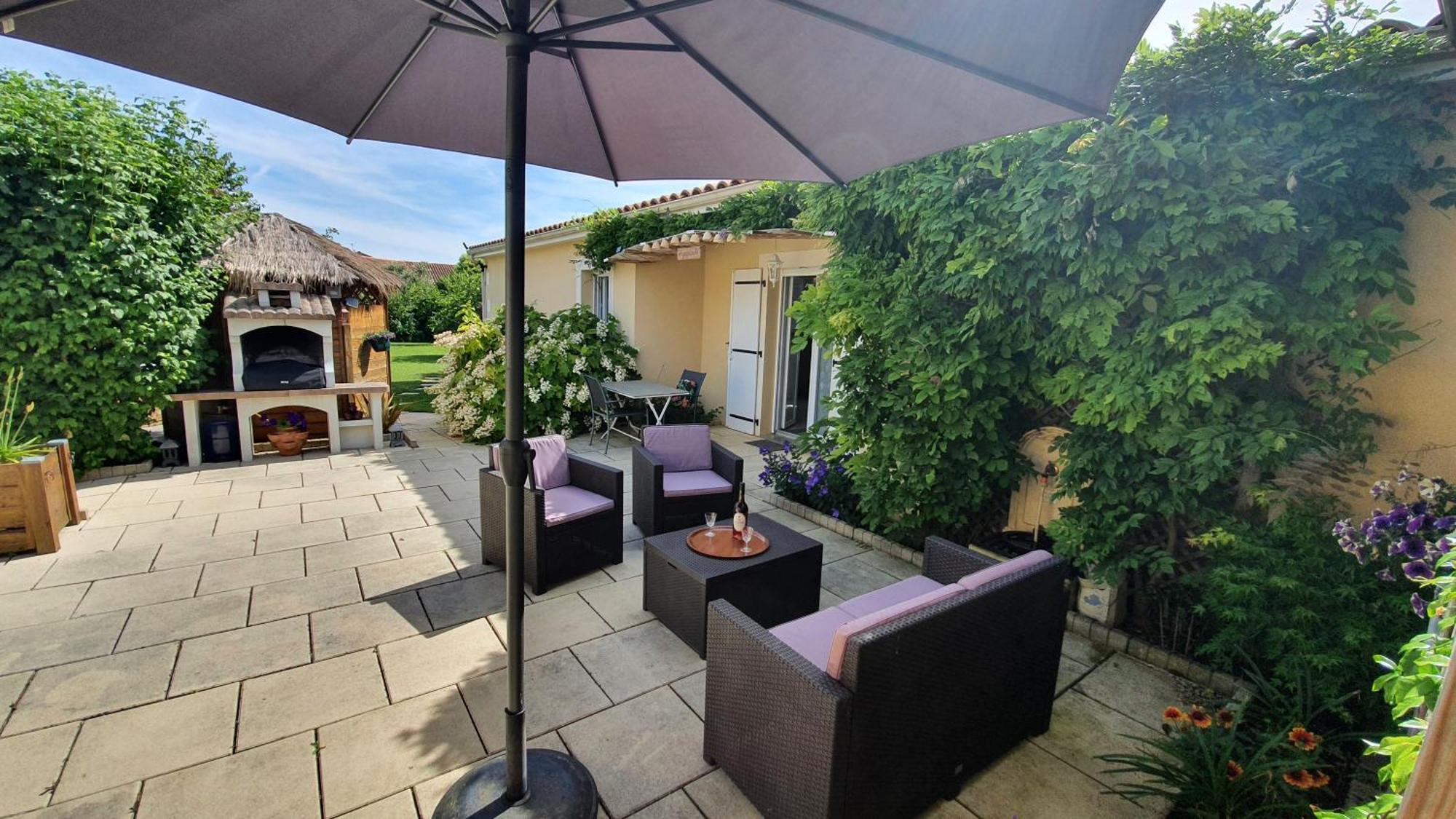 Agapanthe Villa Saint-Georges-les-Baillargeaux ภายนอก รูปภาพ
