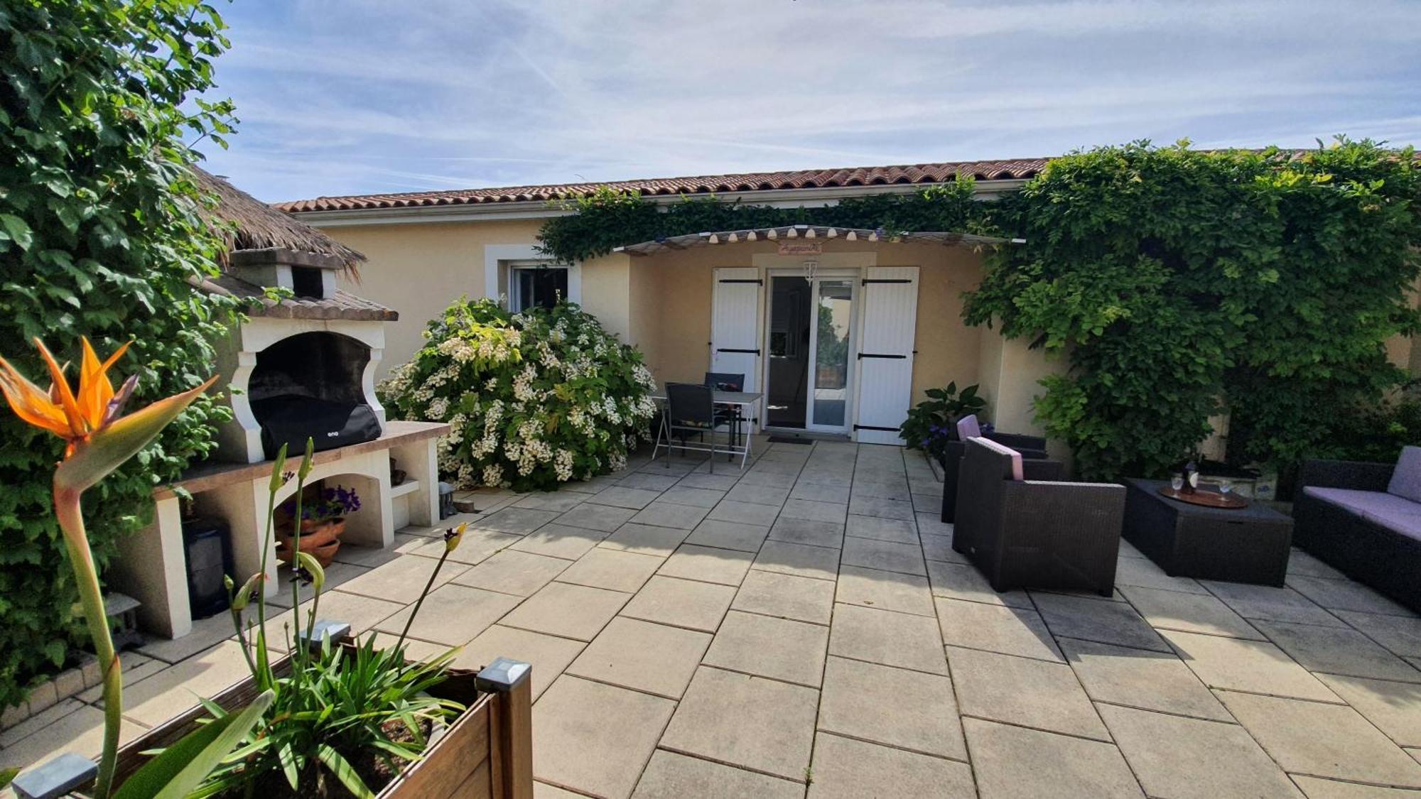 Agapanthe Villa Saint-Georges-les-Baillargeaux ภายนอก รูปภาพ
